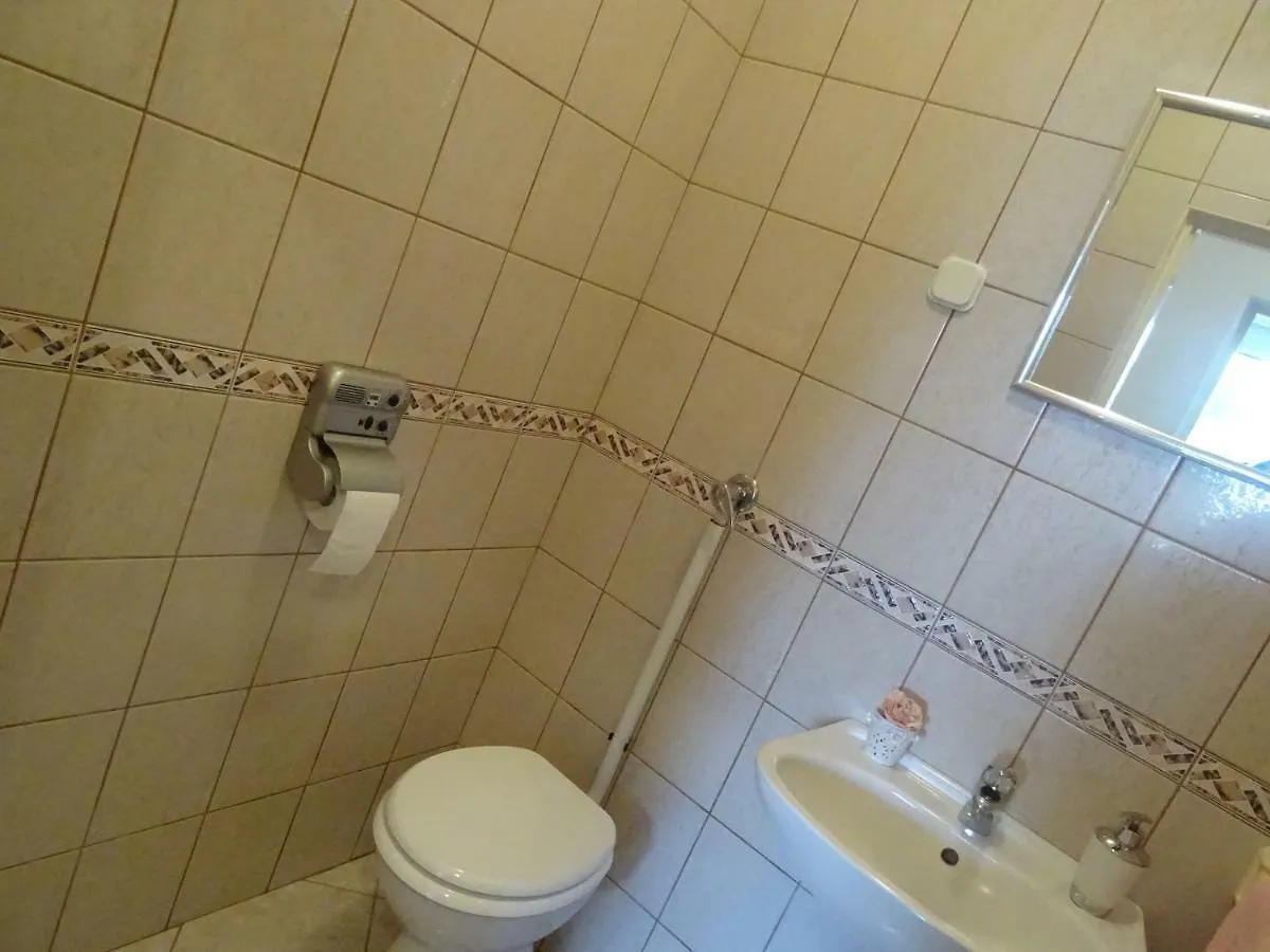 Apartman Iris S Terasom Rijeka 0*,  Hırvatistan